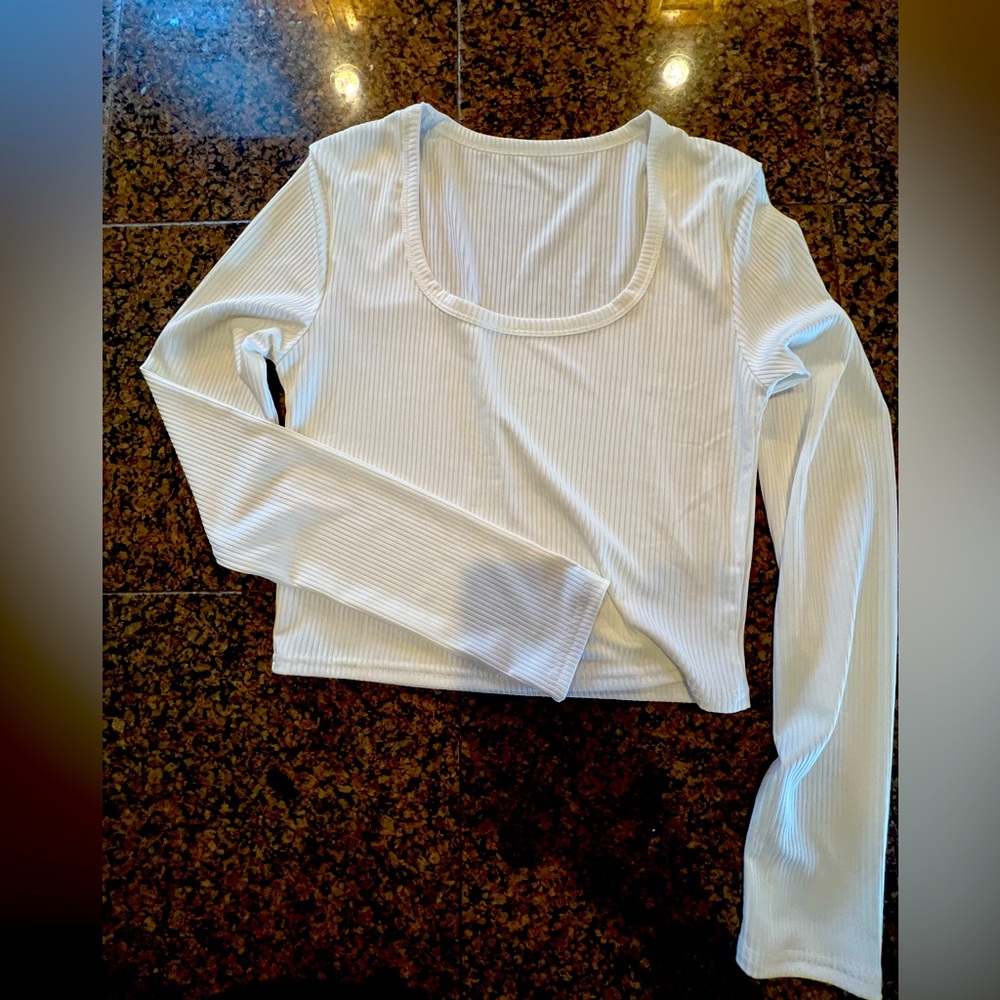 Woman’s size large white top